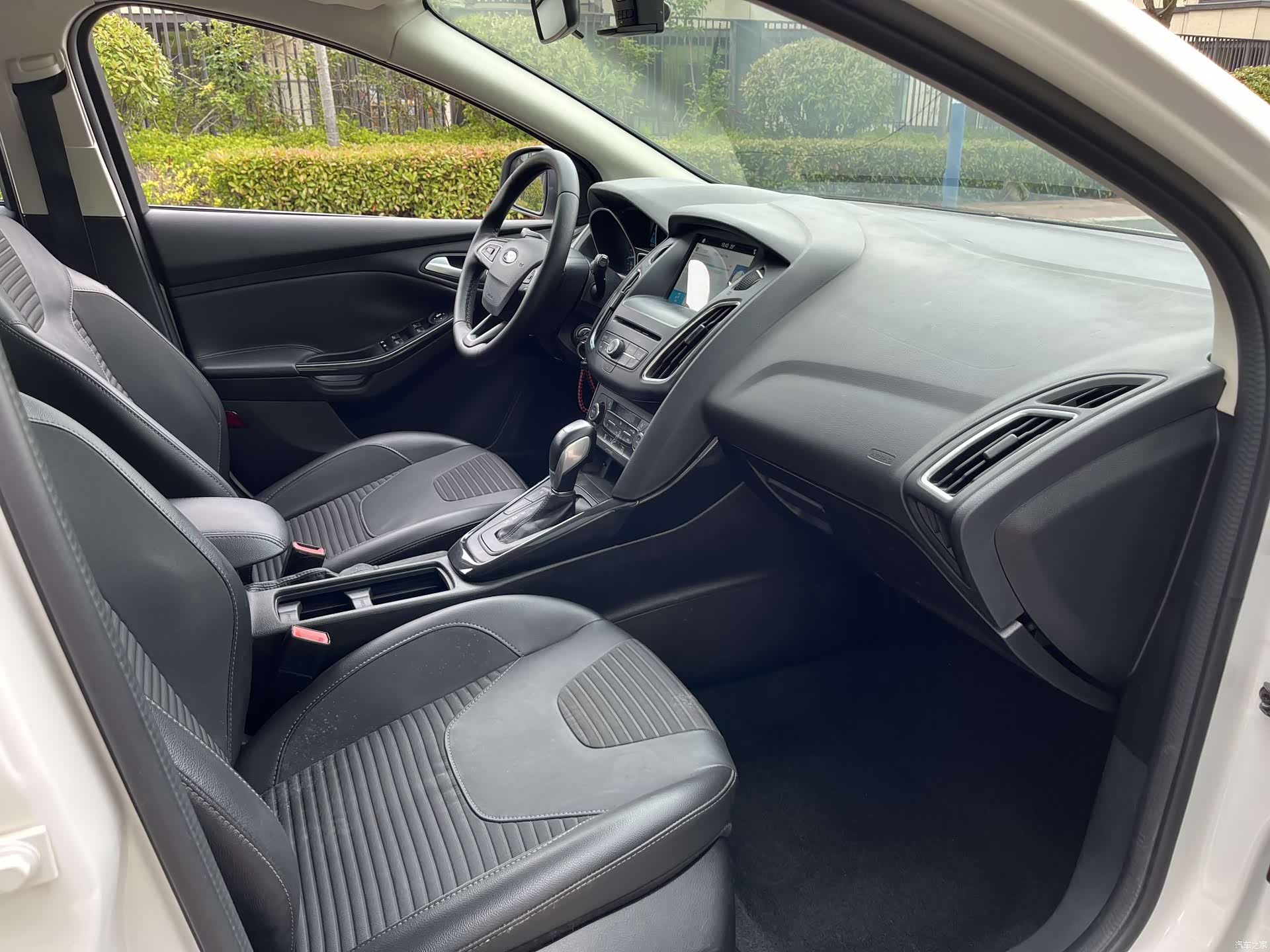 Ford Focus, 2016 25