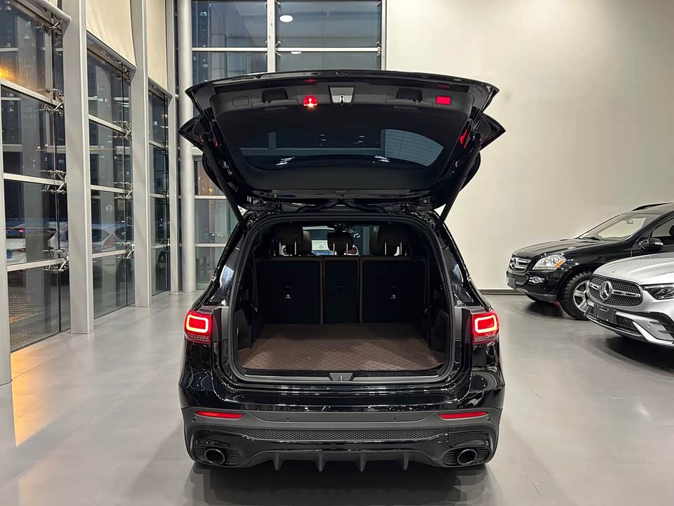 Mercedes-Benz GLB Mercedes-Benz GLB