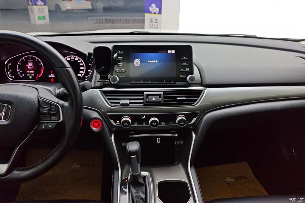 Honda Accord, 2019 13