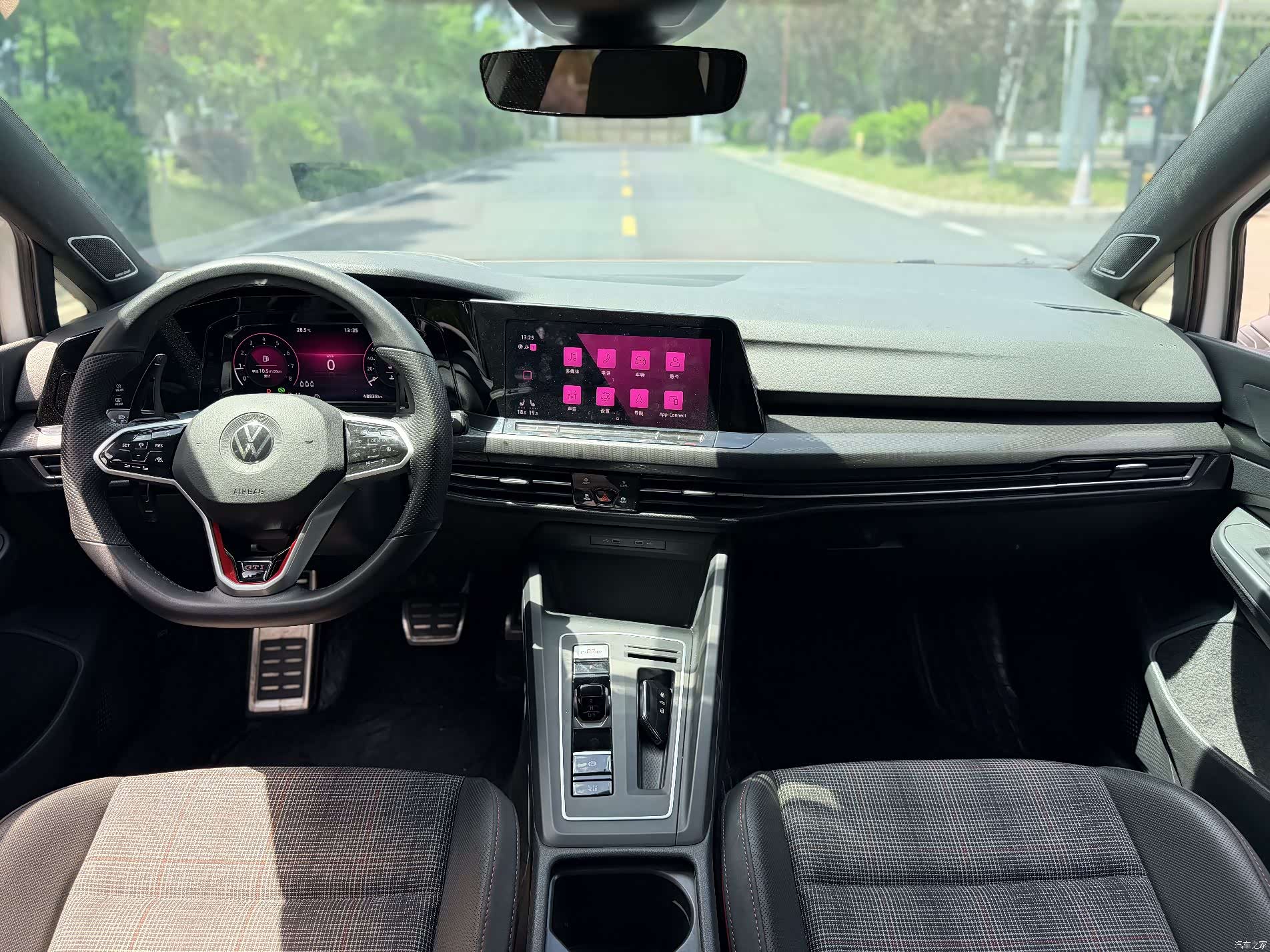 Volkswagen Golf, 2022 14