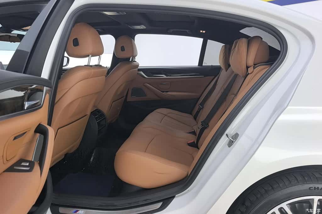 BMW 5 Series, 2018 11