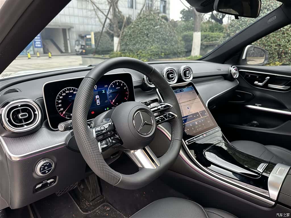 Mercedes-Benz C-Class, 2025 7