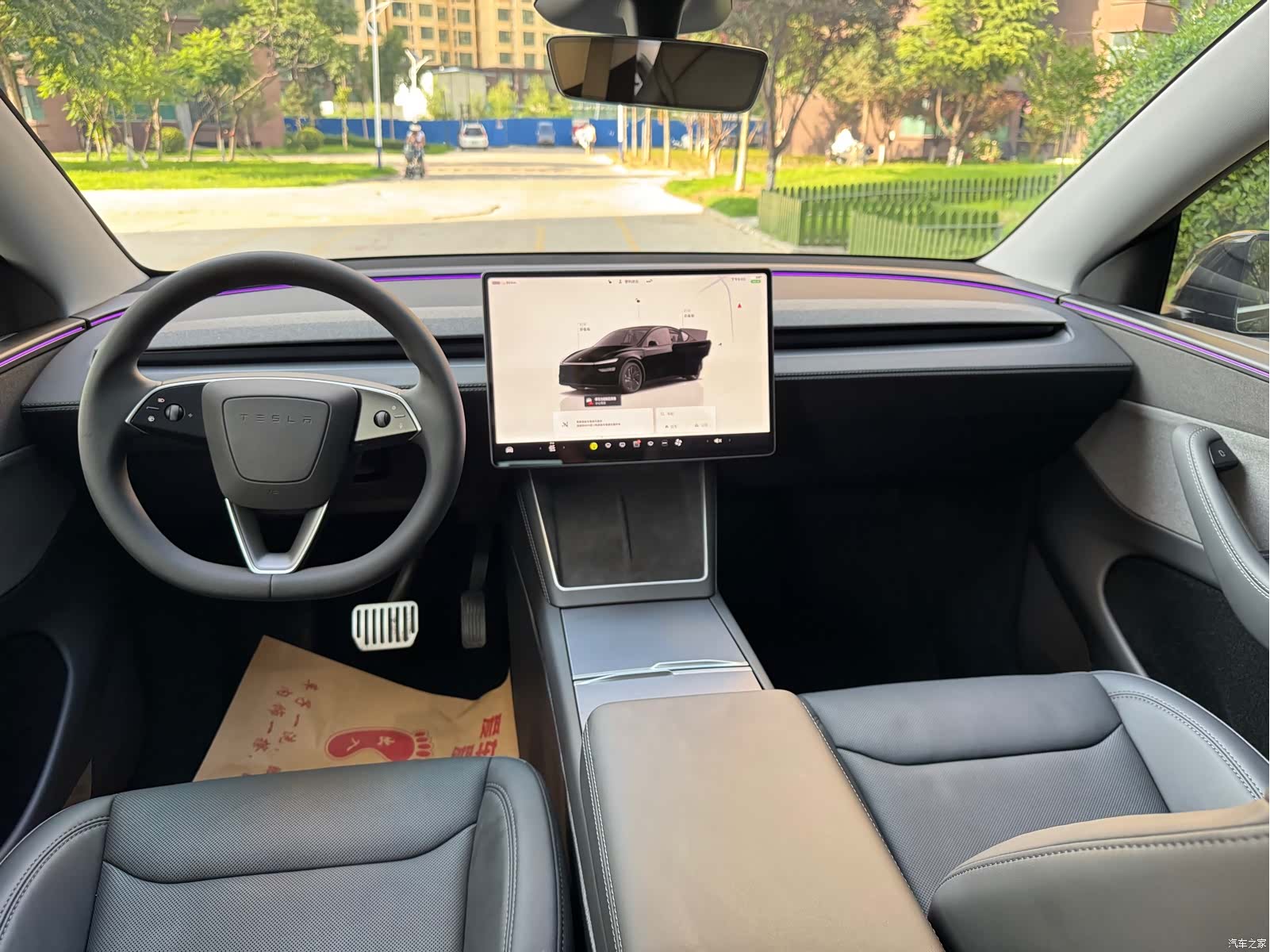 Tesla Model Y, 2025 7