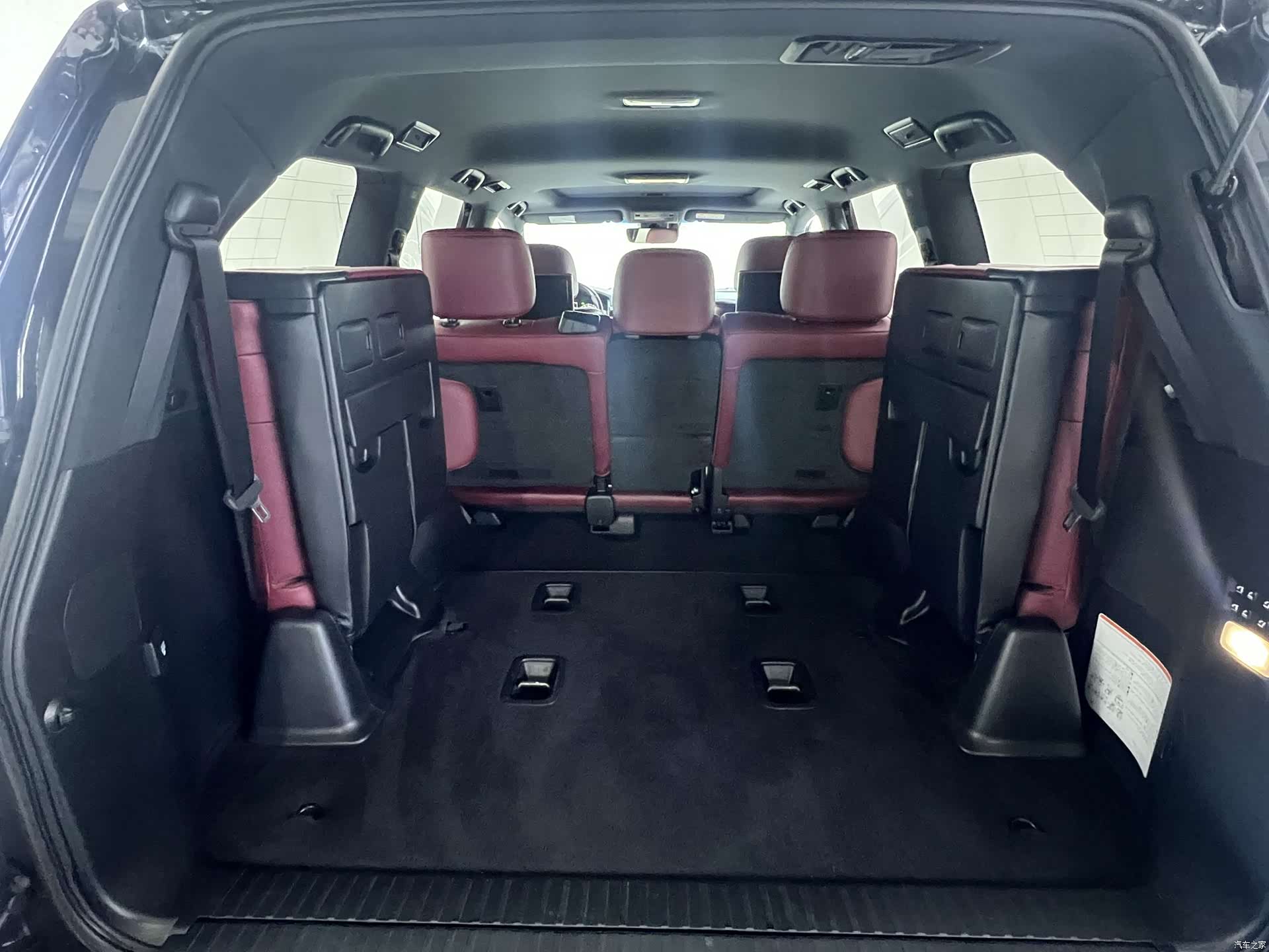Lexus LX, 2019 31