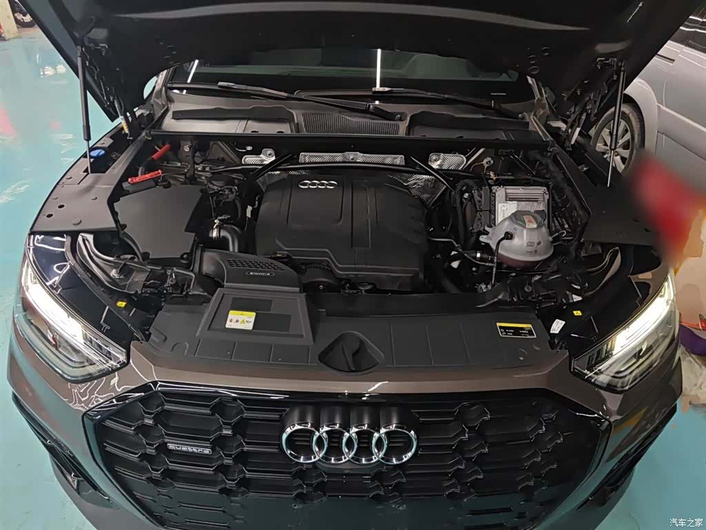 Audi Q5L, 2023 10