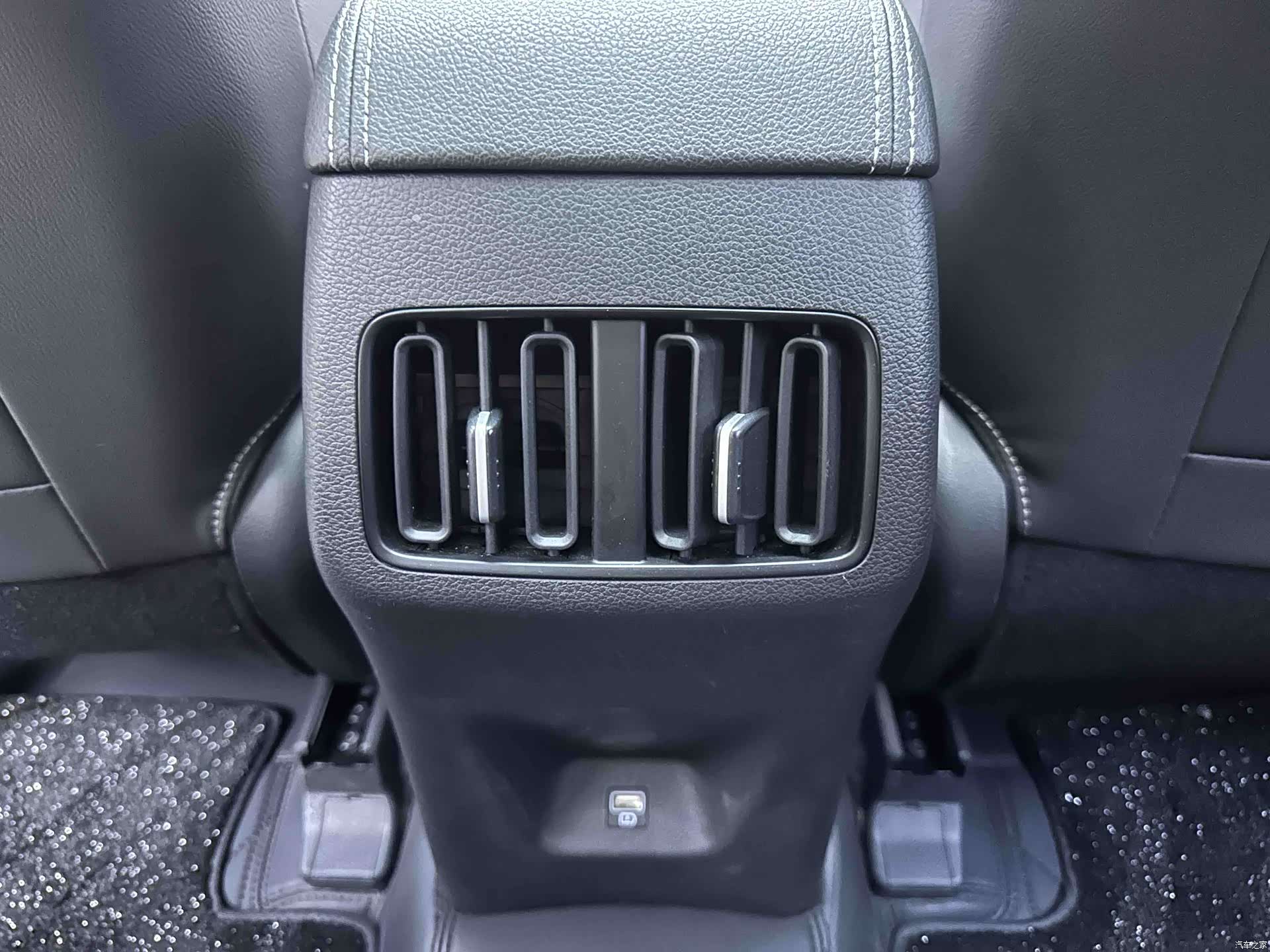 Hyundai ix35, 2023 17