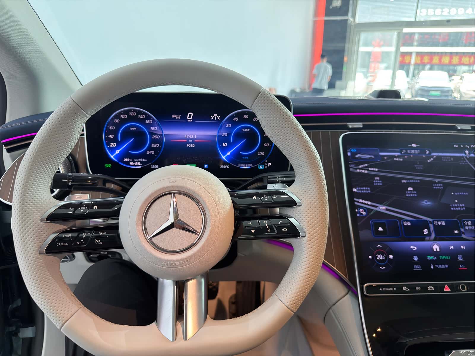Mercedes-Benz EQE, 2025 8