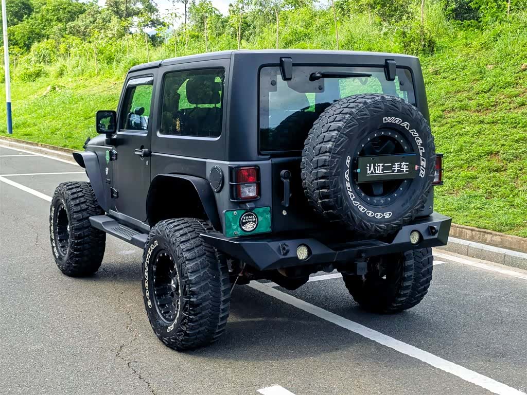Jeep Wrangler, 2011 все фото