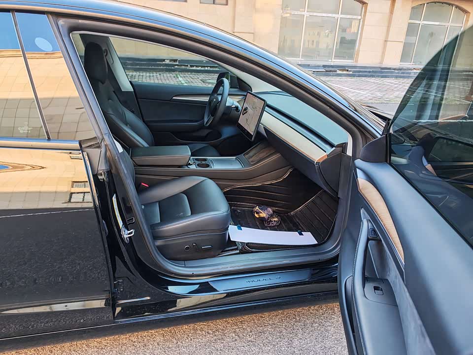 Tesla Model 3 Tesla Model 3