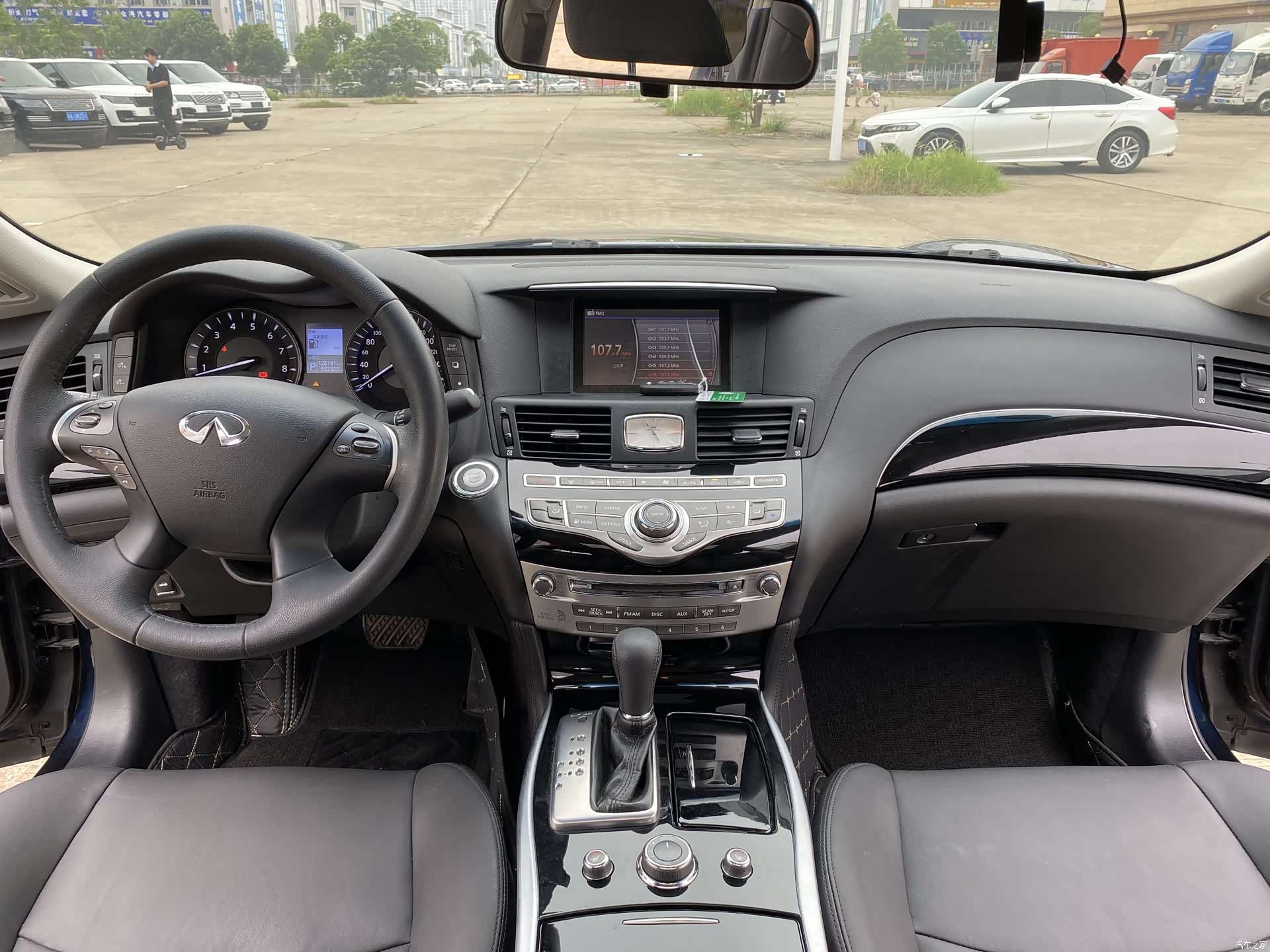 Infiniti Q70, 2016 6