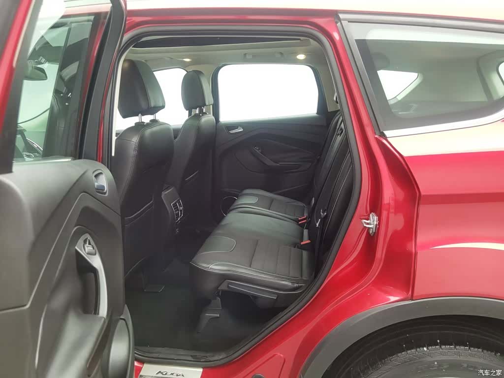Ford Kuga, 2014 15