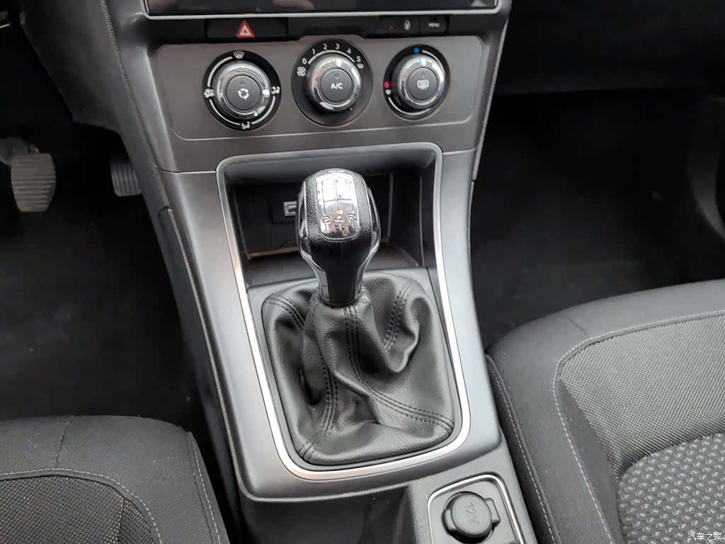 Citroen C4, 2019 13