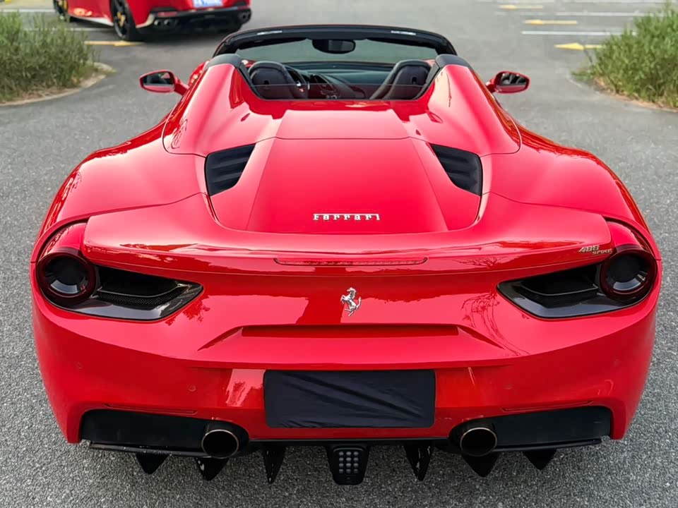 Ferrari 488
