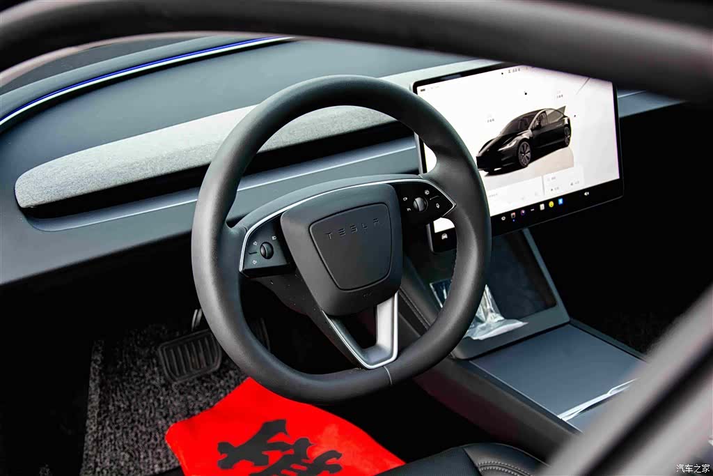 Tesla Model 3, 2024 11