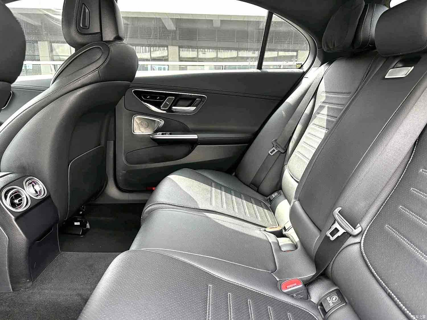Mercedes-Benz C-Class, 2022 10
