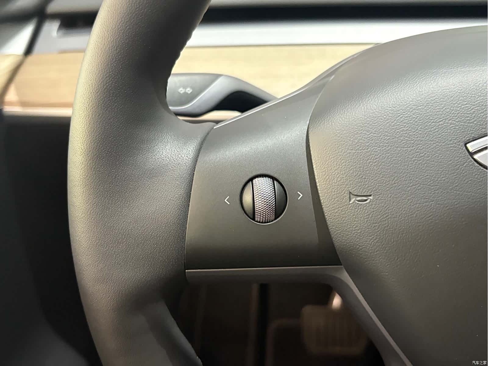 Tesla Model Y, 2023 12