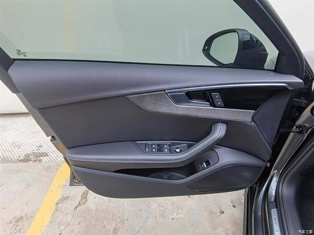 Audi A4L, 2023 12