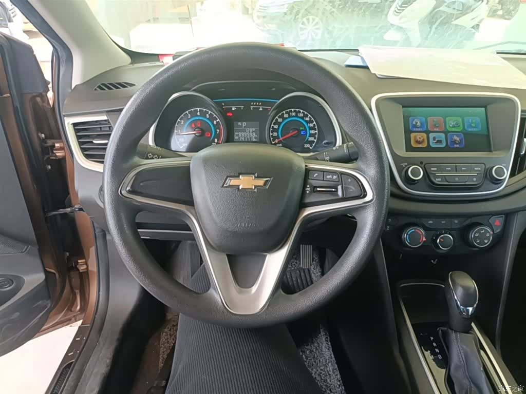 Chevrolet 320, 2018 11