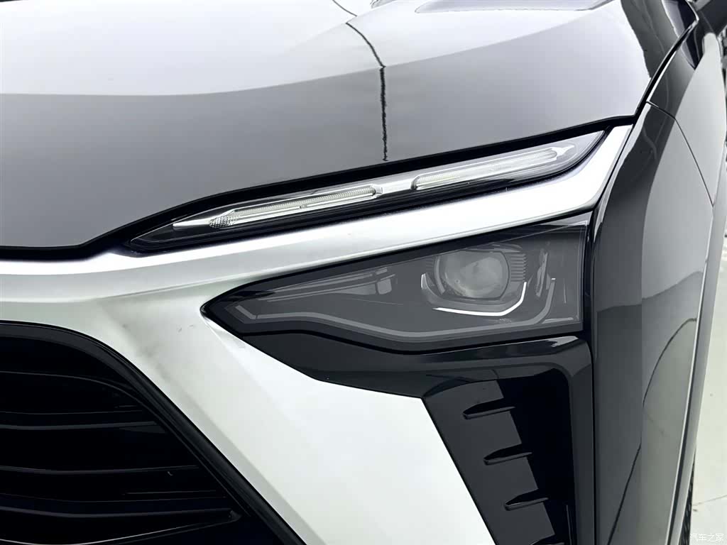 NIO ES8, 2022 7