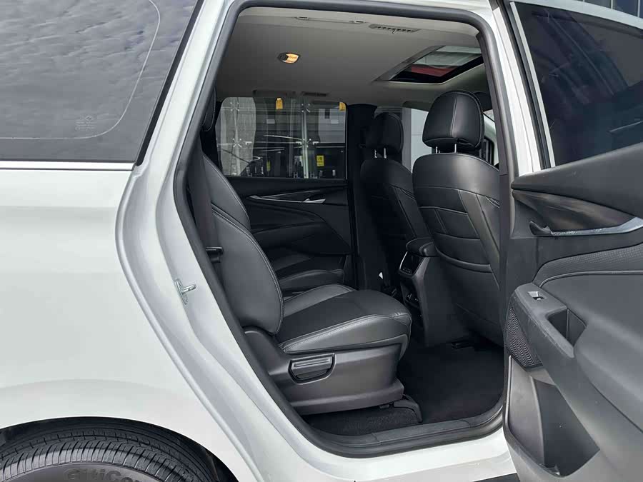 Maxus EUNIQ 5 2021, фото 15