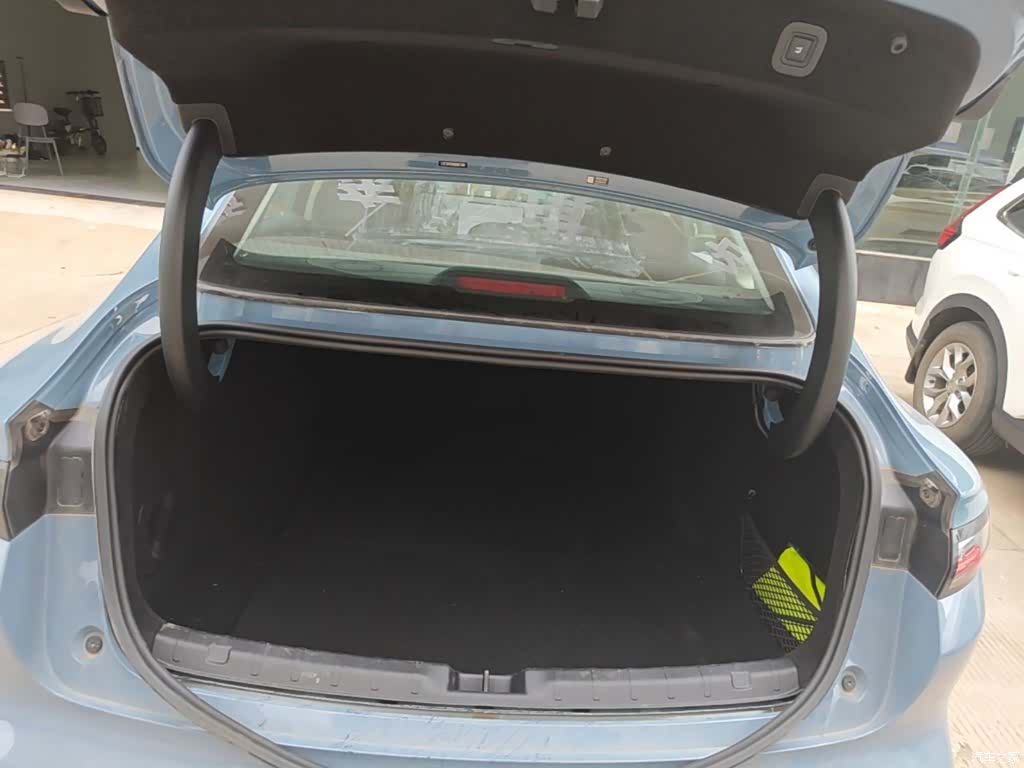 Leapmotor B01, 2025 9