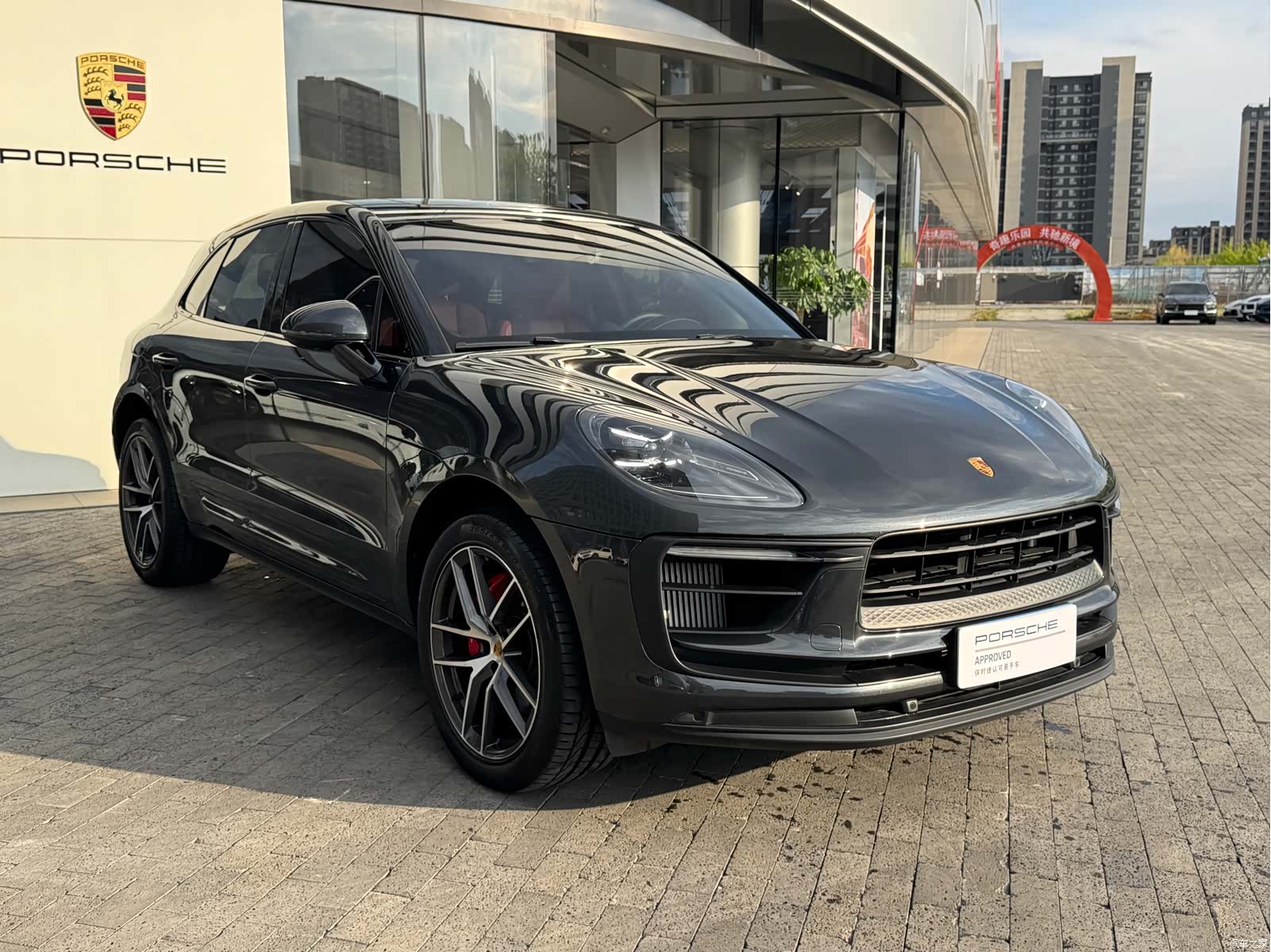 Porsche Macan, 2025 2