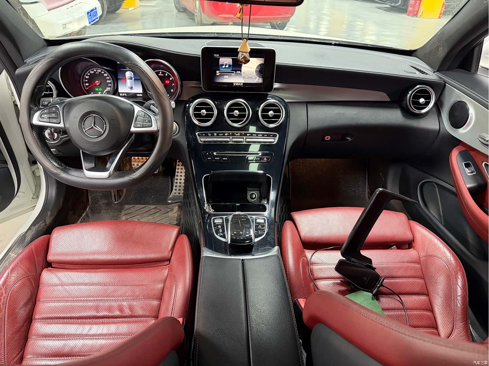 Mercedes-Benz C-Class, 2018 7