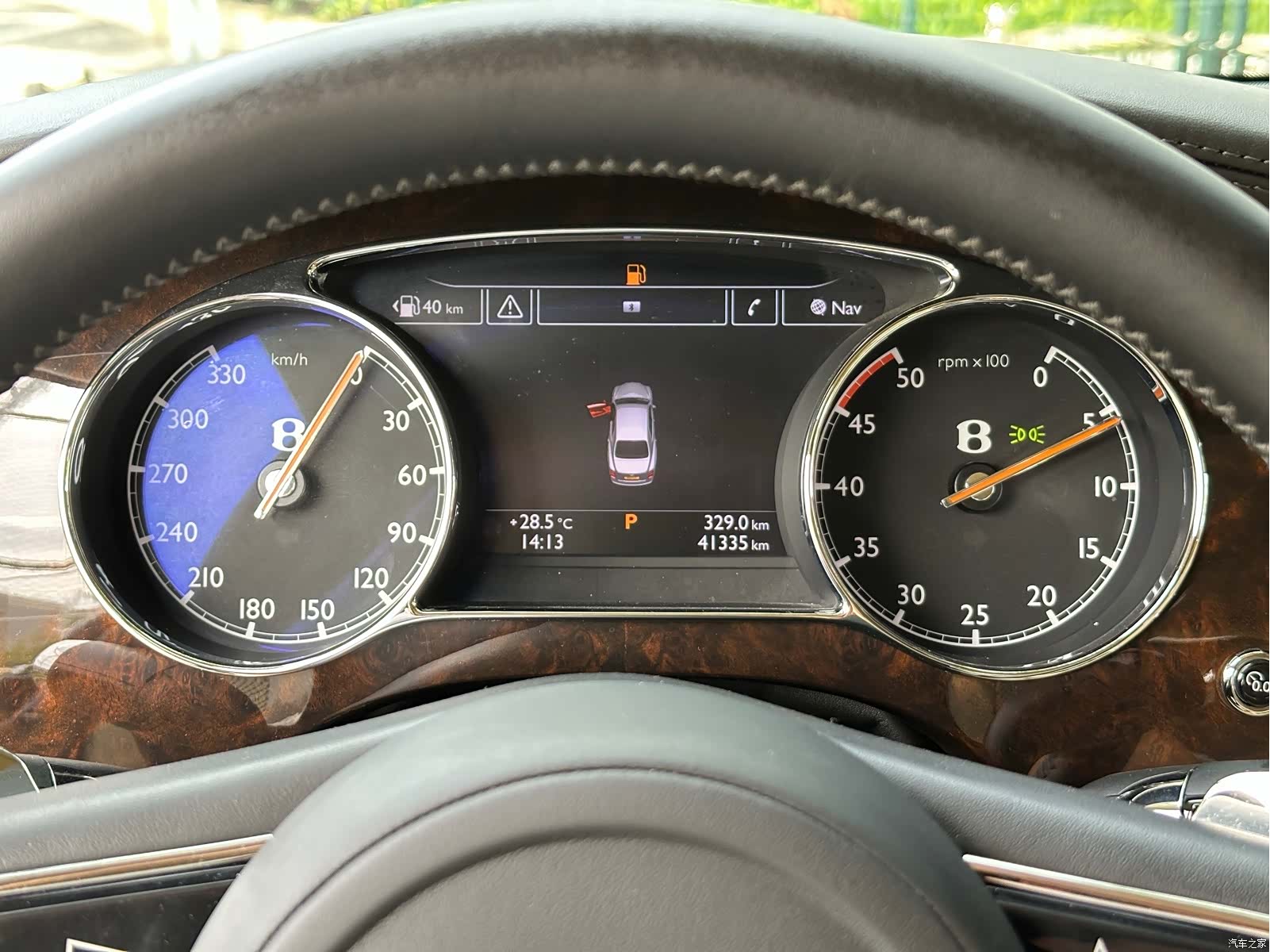 Bentley Mulsanne, 2016 29
