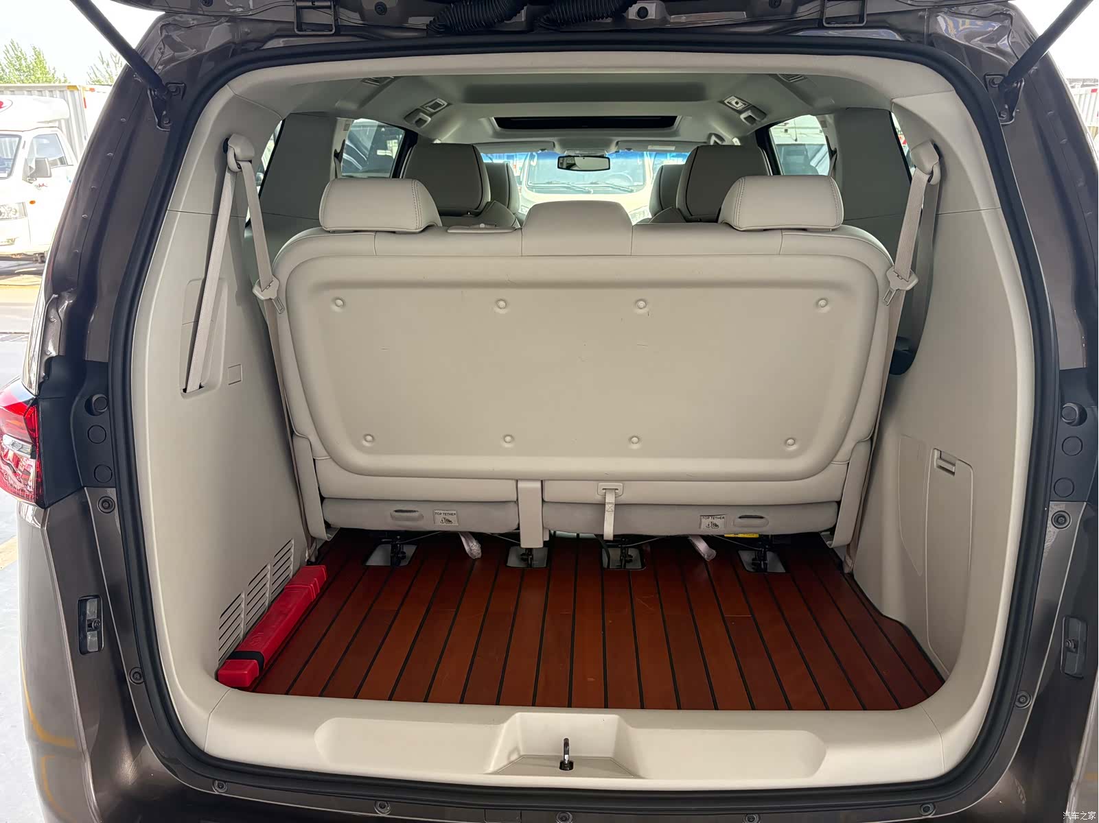 Buick GL8, 2022 12