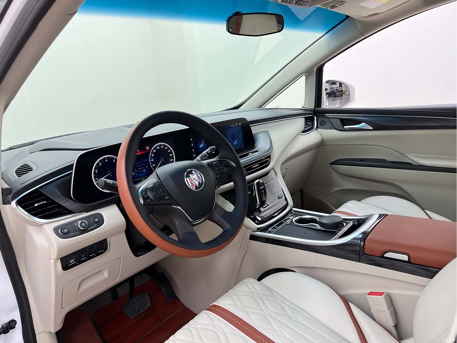 Buick GL8, 2022 9