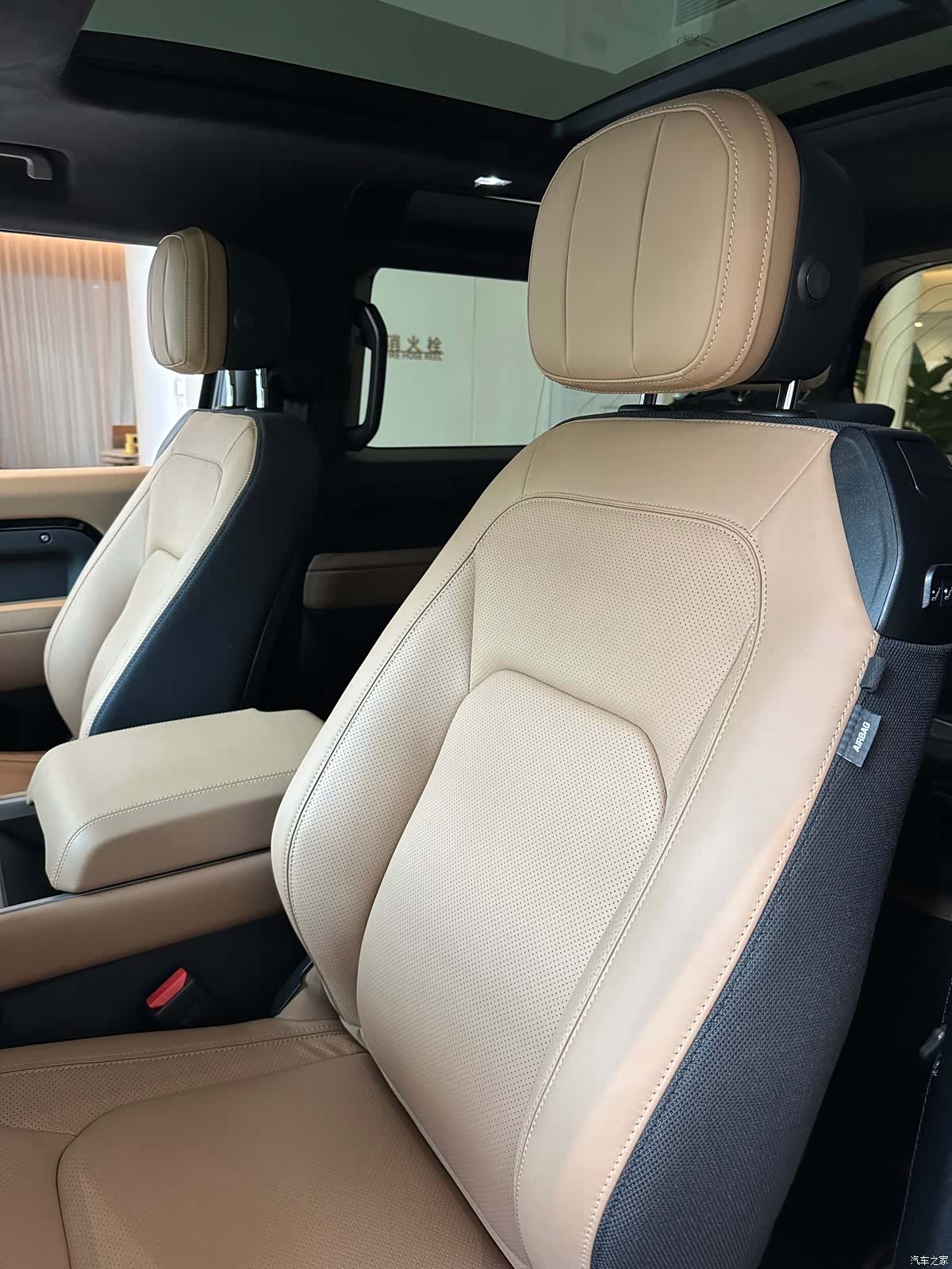 Land Rover Defender, 2025 все фото