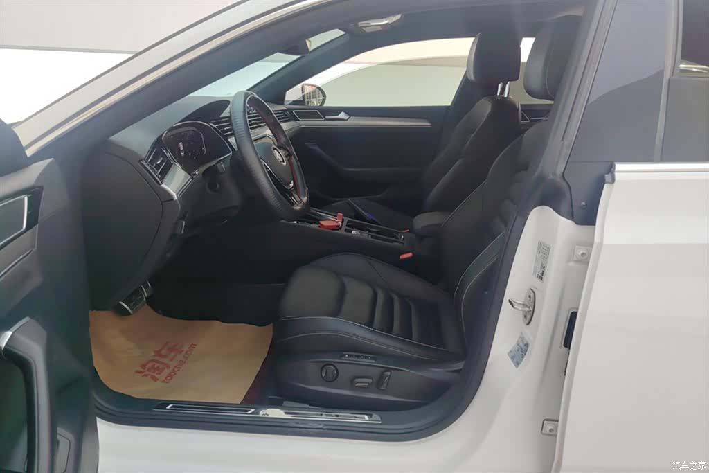 Volkswagen CC, 2020 9