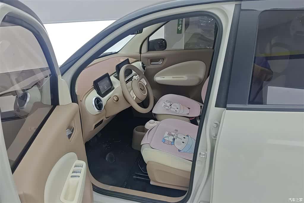 Wuling MINIEV, 2025 9