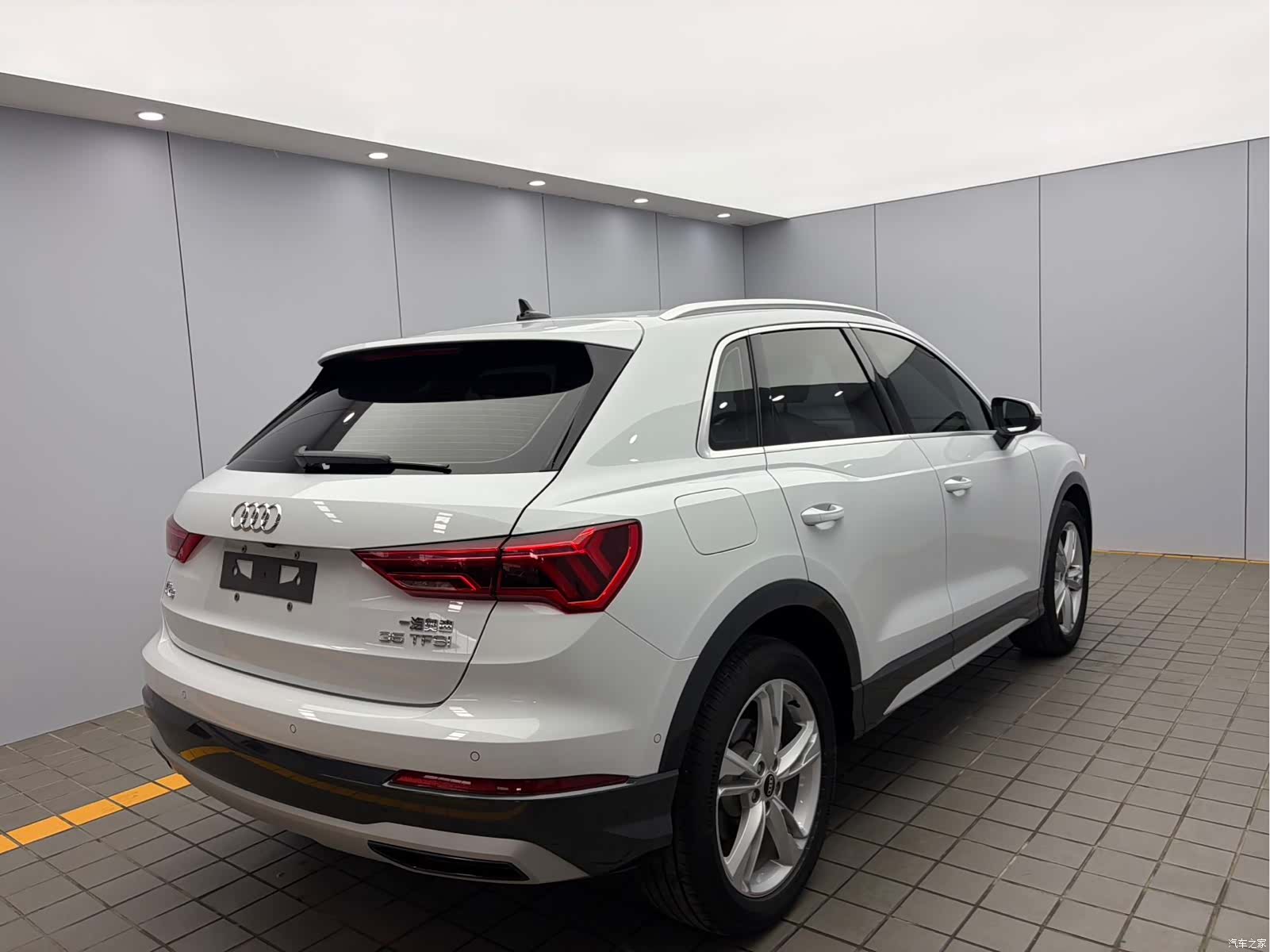 Audi Q3, 2022 6