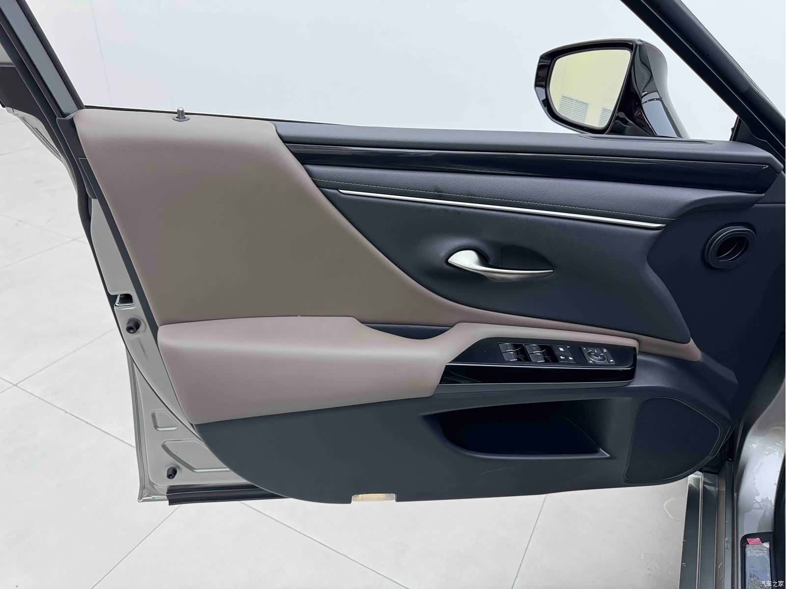 Lexus ES, 2022 6