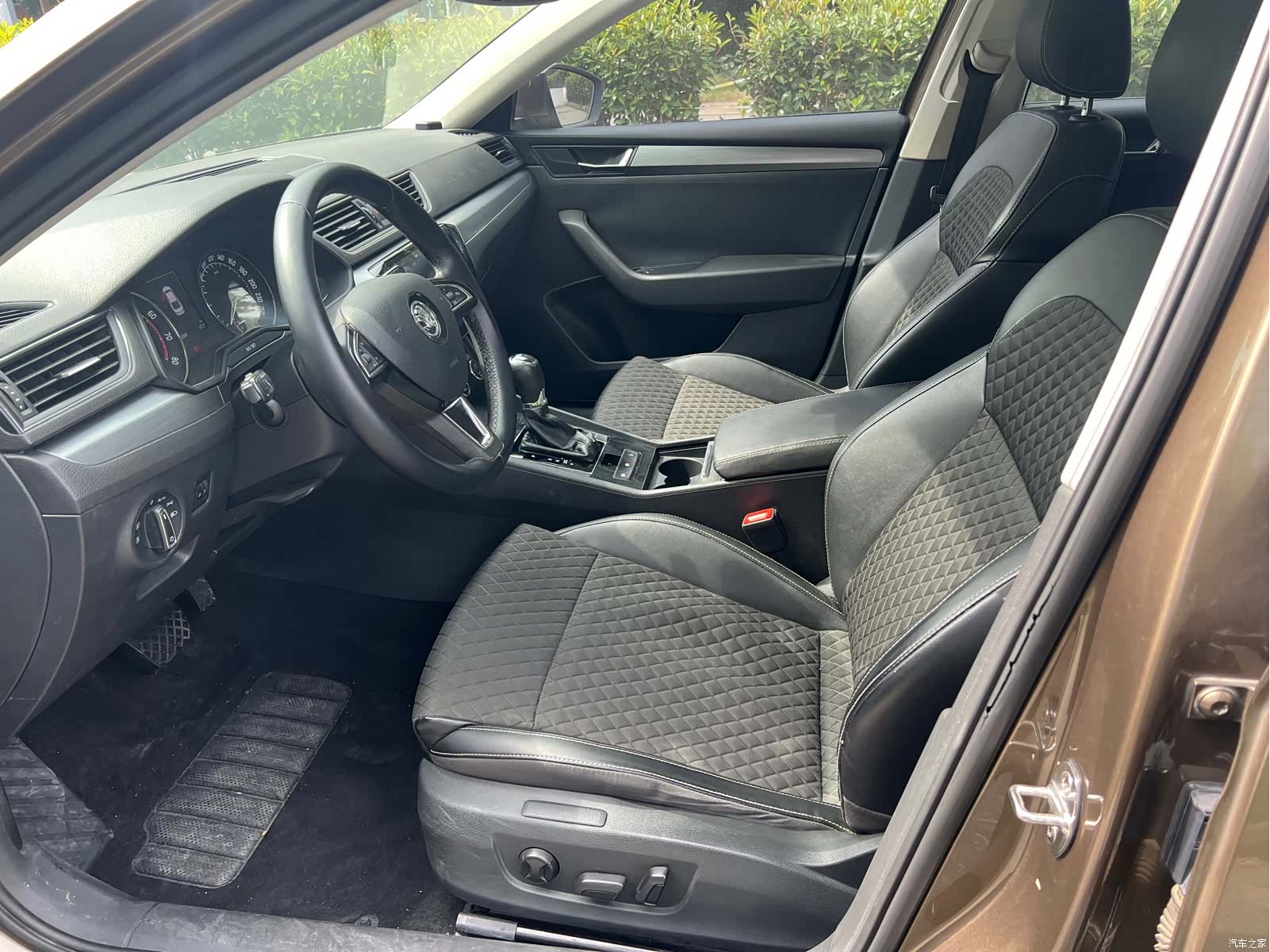 Skoda Superb, 2017 9