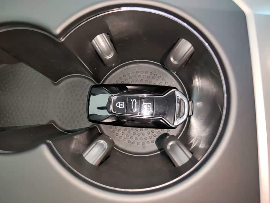 Volkswagen Touareg 2022, фото 9