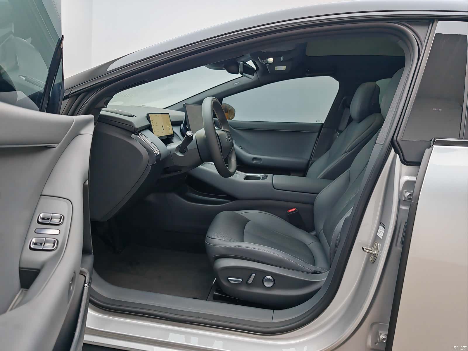 Xpeng P7, 2025 14