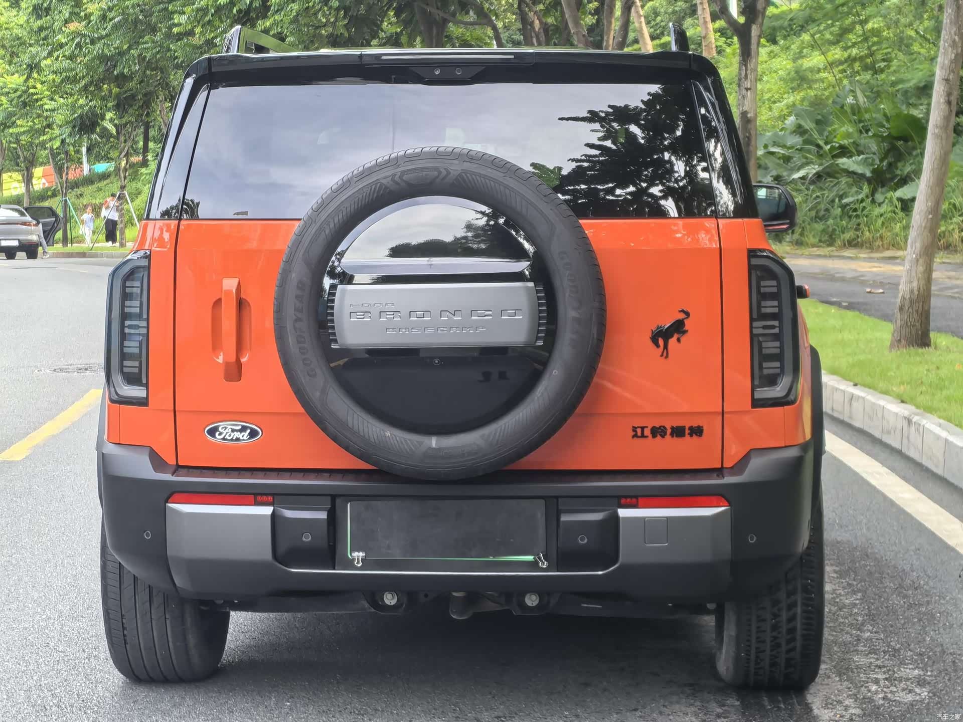 Ford Bronco, 2025 4
