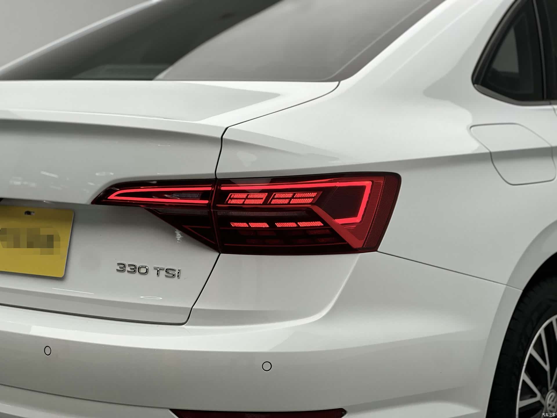 Volkswagen Sagitar, 2021 7