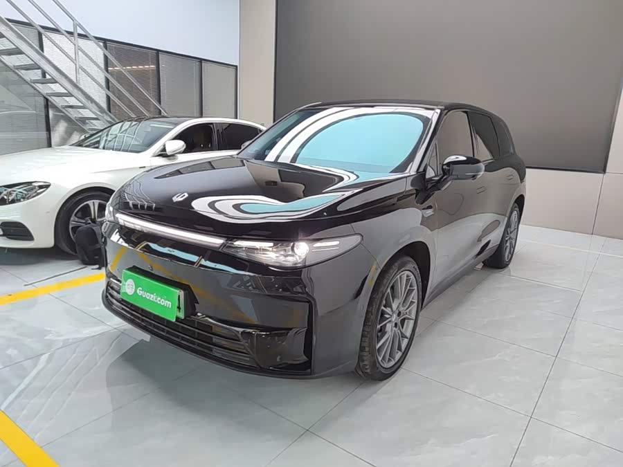 Leapmotor C10