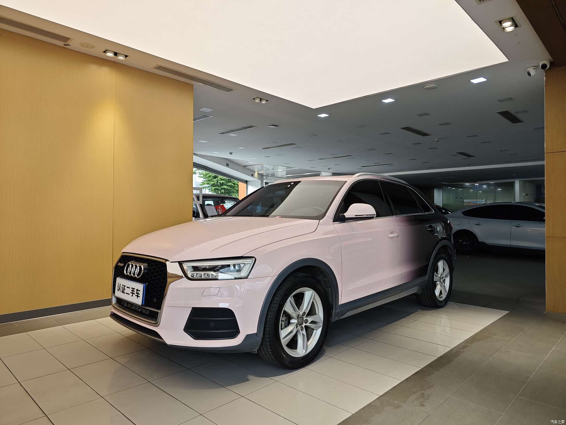 Audi Q3, 2019 1