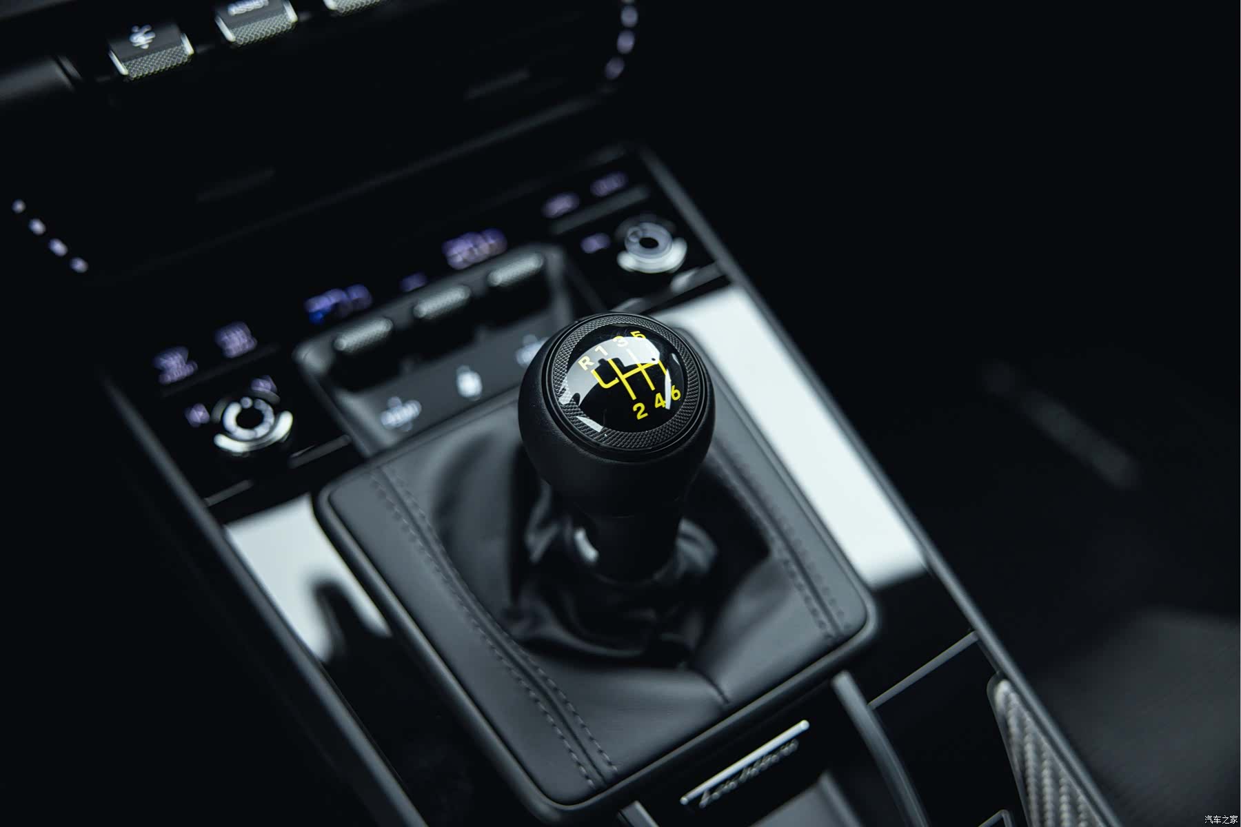 Porsche 911, 2025 18
