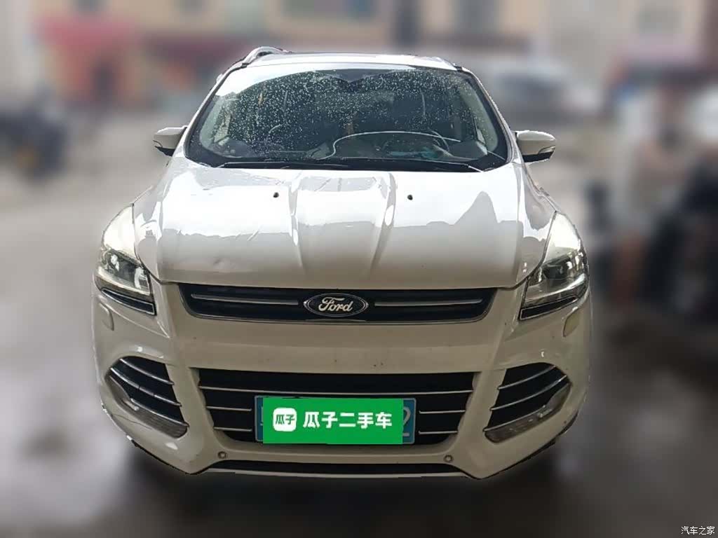Ford Kuga, 2015 3