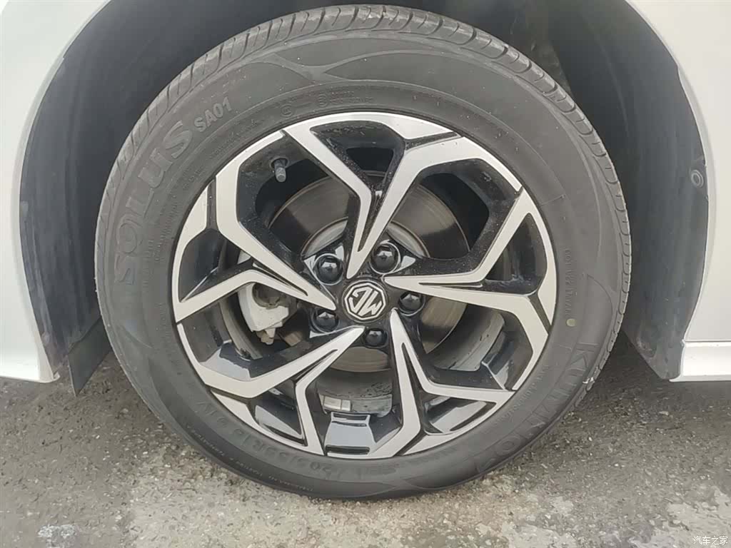 MG MG5, 2023 23