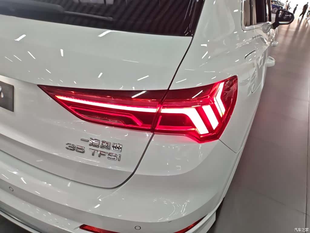 Audi Q3, 2020 8