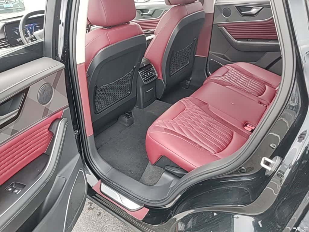Hongqi HS5, 2024 24
