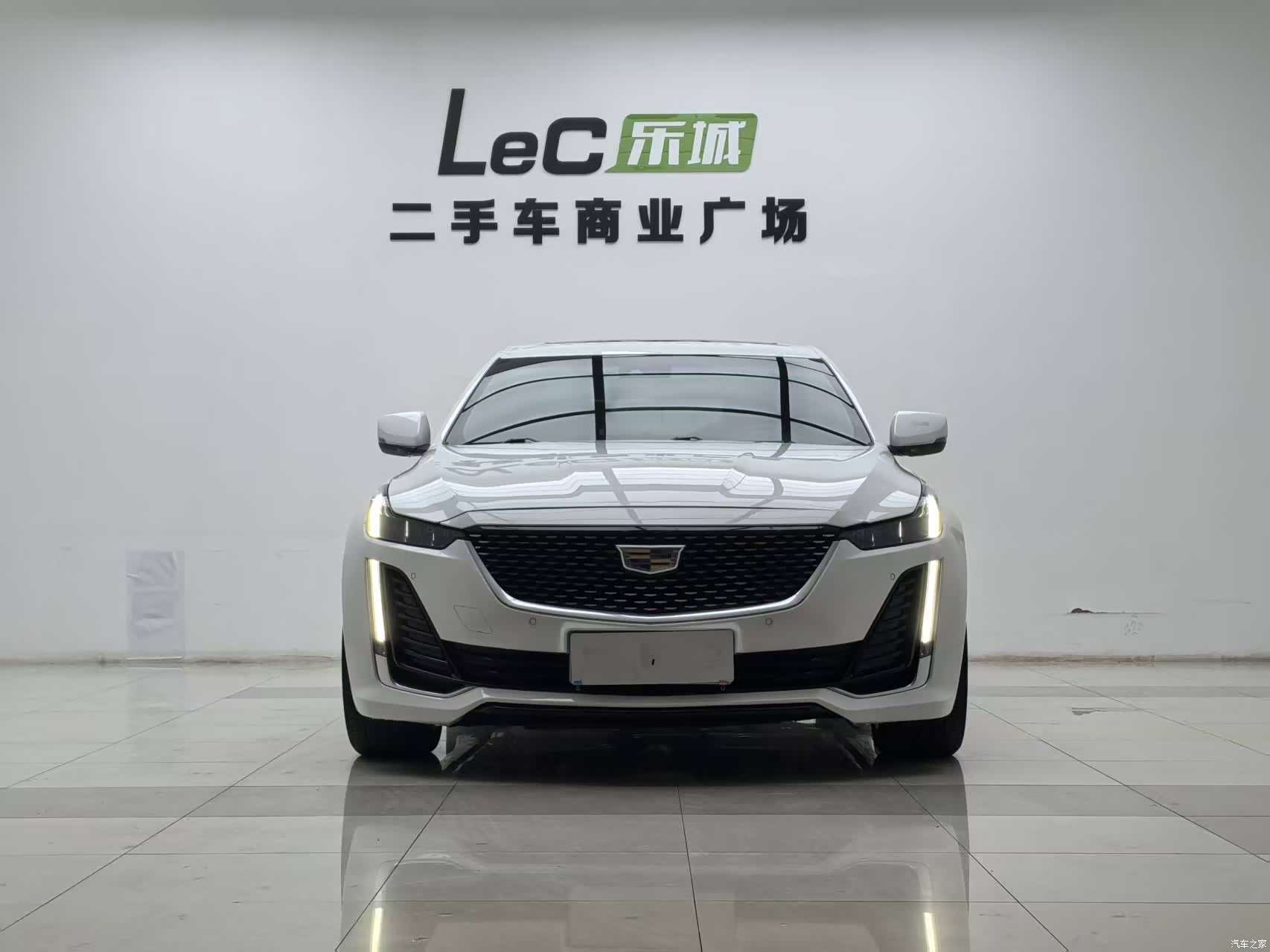 Cadillac CT5, 2022 2