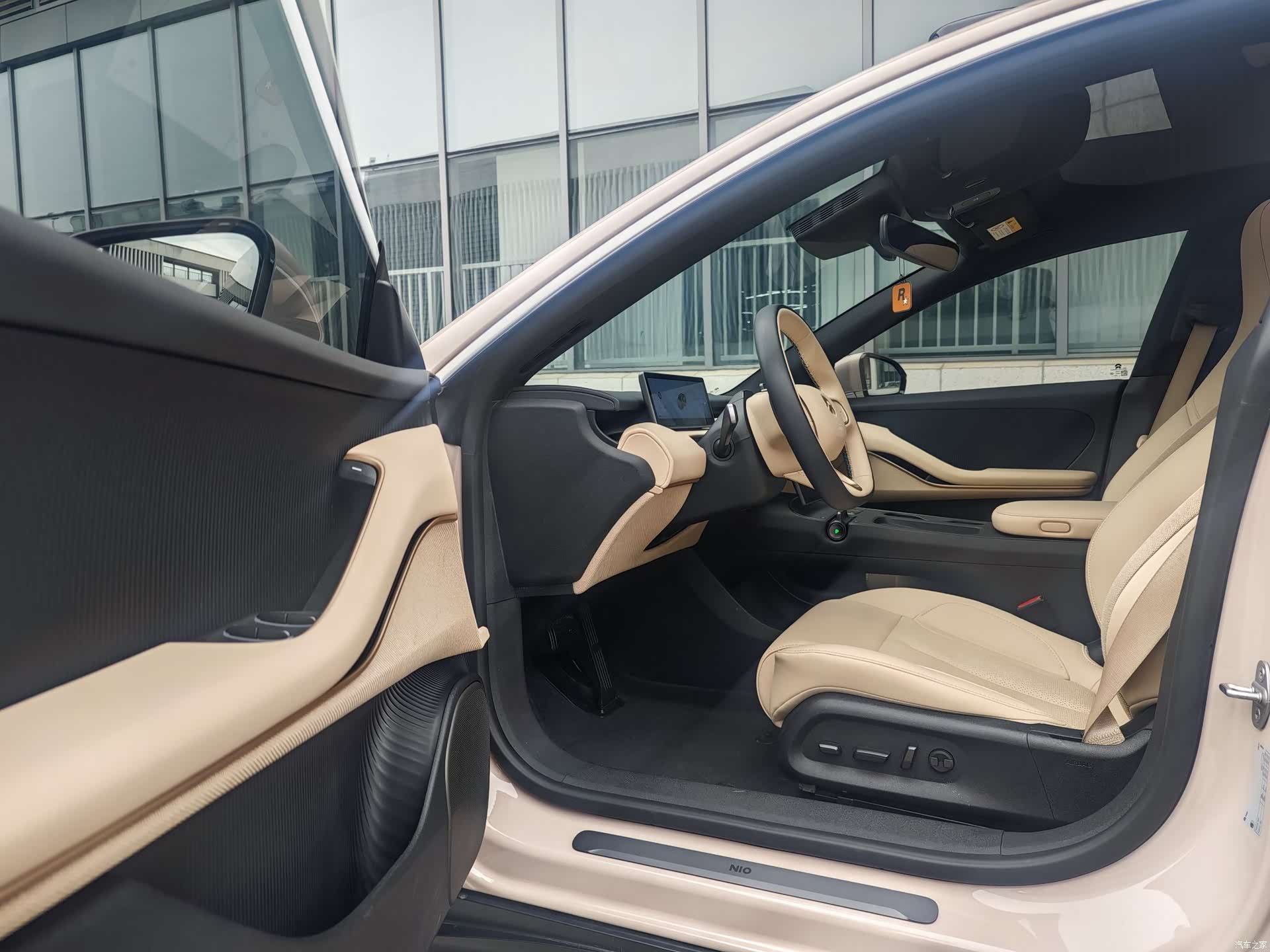 NIO ET5, 2024 11