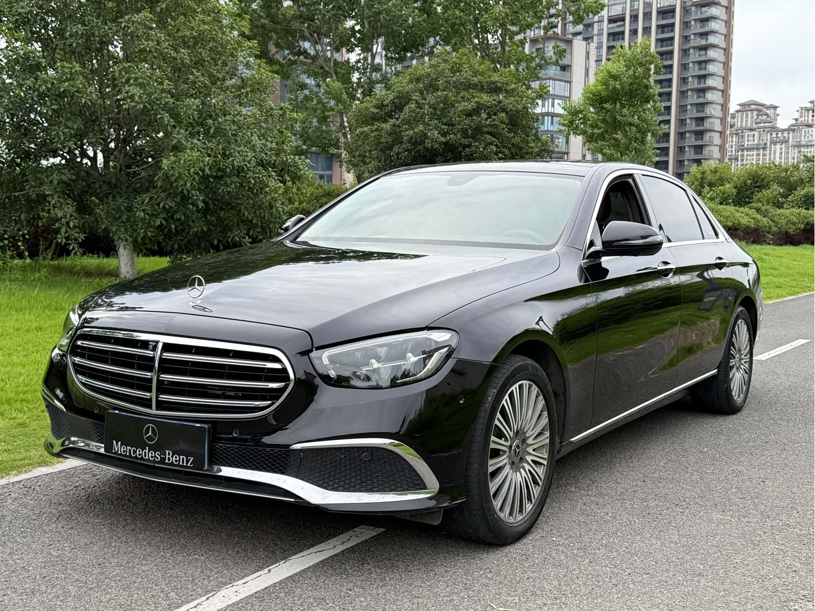 Mercedes-Benz E-Class, 2023 1